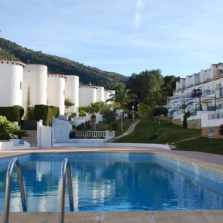 Albiretes Apartment